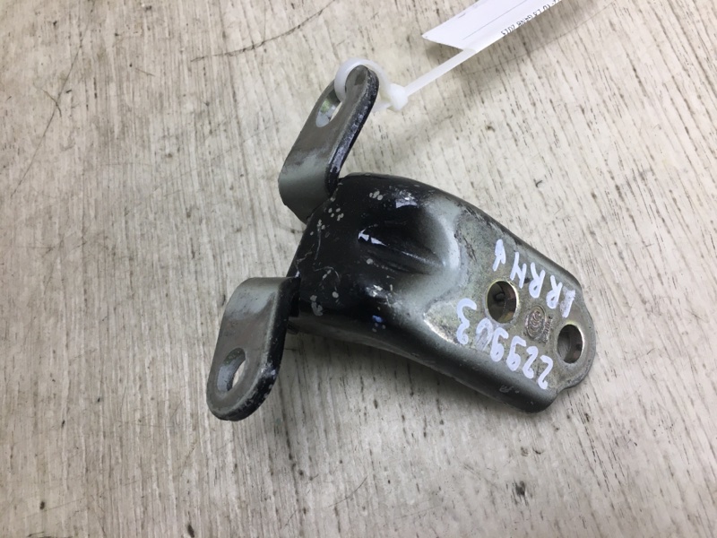 Петля двери нижняя задняя правая KIA FORTE YD 12- 2015 YD 1.8 G4NB 79320-2E000 Б/У