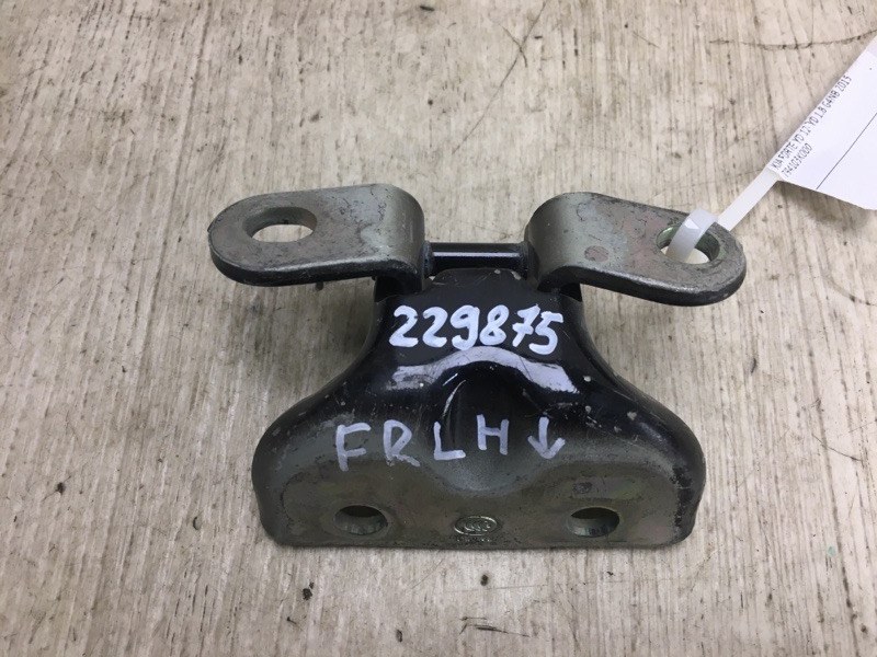 Петля двери нижняя передняя левая KIA FORTE YD 12- 2015 YD 1.8 G4NB 79410-3K000 Б/У