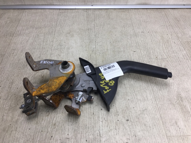 Рычаг стояночного тормоза KIA FORTE YD 12- YD 1.8 G4NB Рычаг стояночного тормоза KIA FORTE YD 12- YD 1.8 G4NB