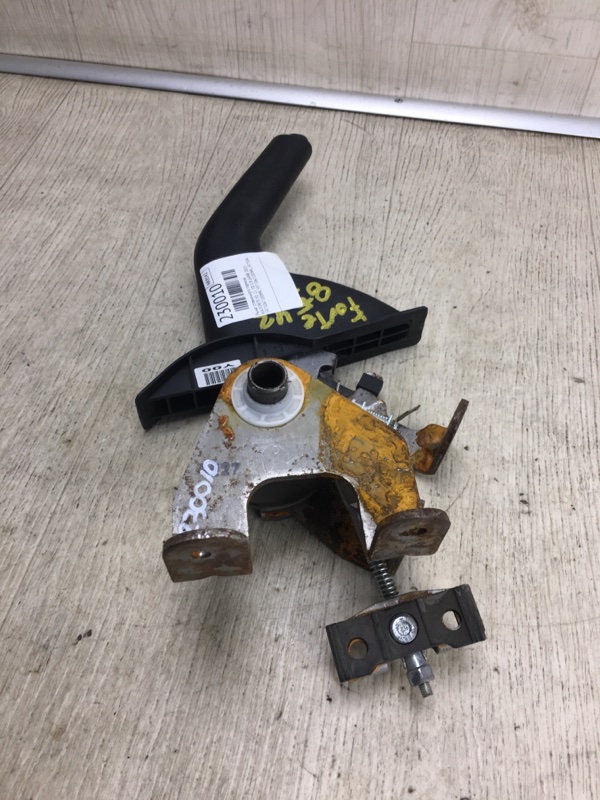 Рычаг стояночного тормоза FORTE YD 12- 2015 YD 1.8 G4NB Рычаг стояночного тормоза FORTE YD 12- 2015 YD 1.8 G4NB