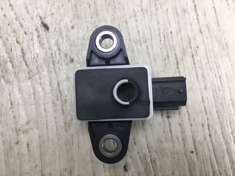 Датчик удара KIA FORTE YD 12- 2015 YD 1.8 G4NB 95920-A3000 Б/У