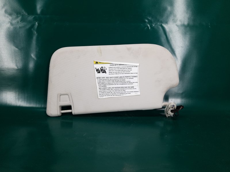 Козырек солнцезащитный правый FORD FOCUS 10-18 2013 Хетчбек 2.0 C20HDEX DM5Z-5804104-EC Б/У