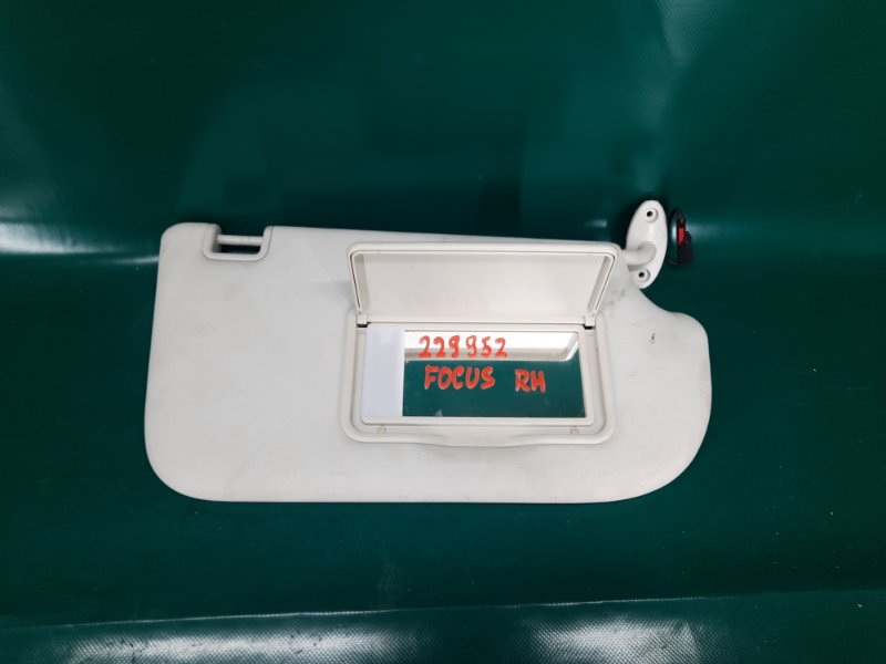 Козырек солнцезащитный правый FORD FOCUS 10-18 Хетчбек 2.0 C20HDEX