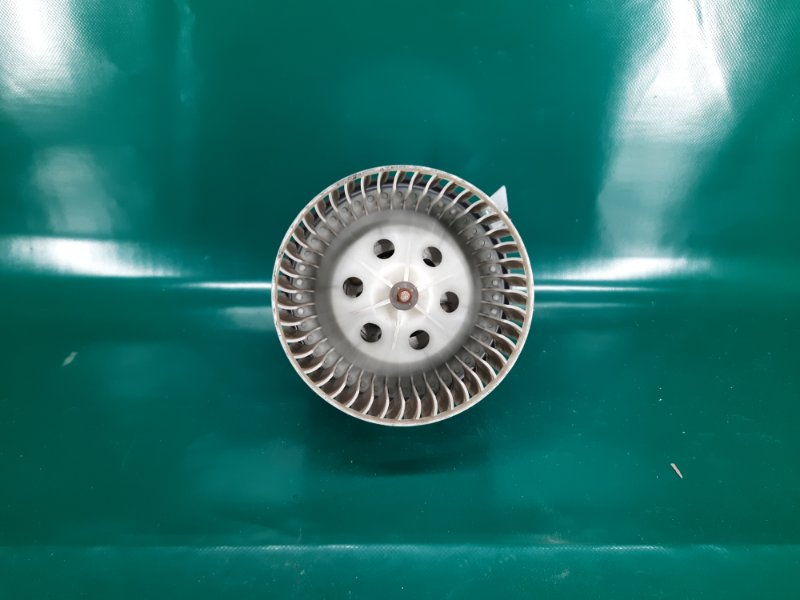 Моторчик печки FOCUS 10-18 2013 Хетчбек 2.0 C20HDEX