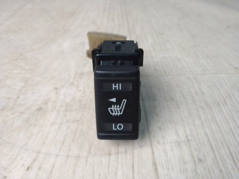 Кнопка обогрева сидений передняя правая NISSAN PATHFINDER R52 12-21 2013 R52 3.5 VQ35DE 25500-3TA1A Б/У