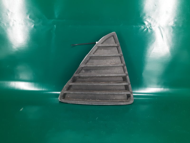 Накладка бампера передняя правая FORD FOCUS 10-18 2013 Хетчбек 2.0 C20HDEX CP9Z-17K946-B Б/У