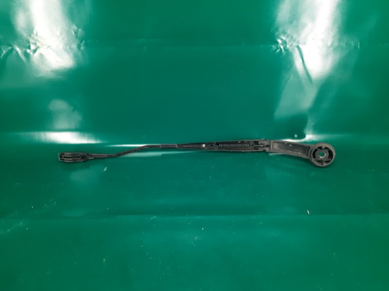 Поводок стеклоочистителя передний правый FOCUS 10-18 2013 Хетчбек 2.0 C20HDEX