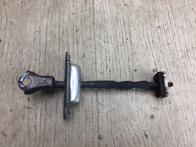 Ограничитель двери задний левый HYUNDAI SONATA LF 2014- 2015 LF 2.4 G4KJ 79480C1010 Б/У