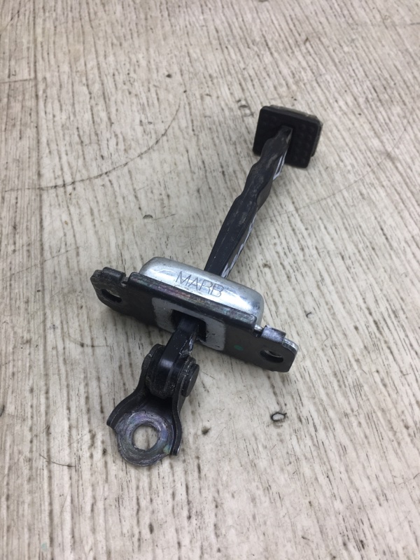 Ограничитель двери задний левый HYUNDAI SONATA LF 2014- LF 2.4 G4KJ