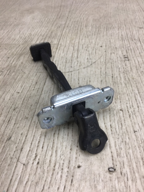 Ограничитель двери передний правый HYUNDAI SONATA LF 2014- LF 2.4 G4KJ Ограничитель двери передний правый HYUNDAI SONATA LF 2014- LF 2.4 G4KJ