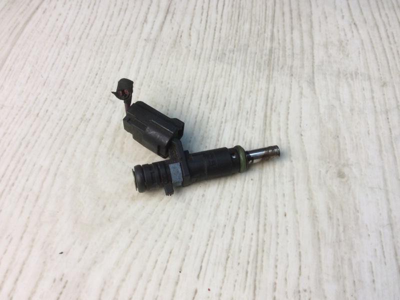 Форсунка топливная VOLKSWAGEN JETTA USA 10-17 2011 162 CBTA 2.5L 07K 906 031 C Б/У