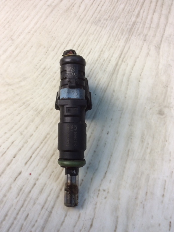Форсунка топливная VOLKSWAGEN JETTA USA 10-17 162 CBTA 2.5L