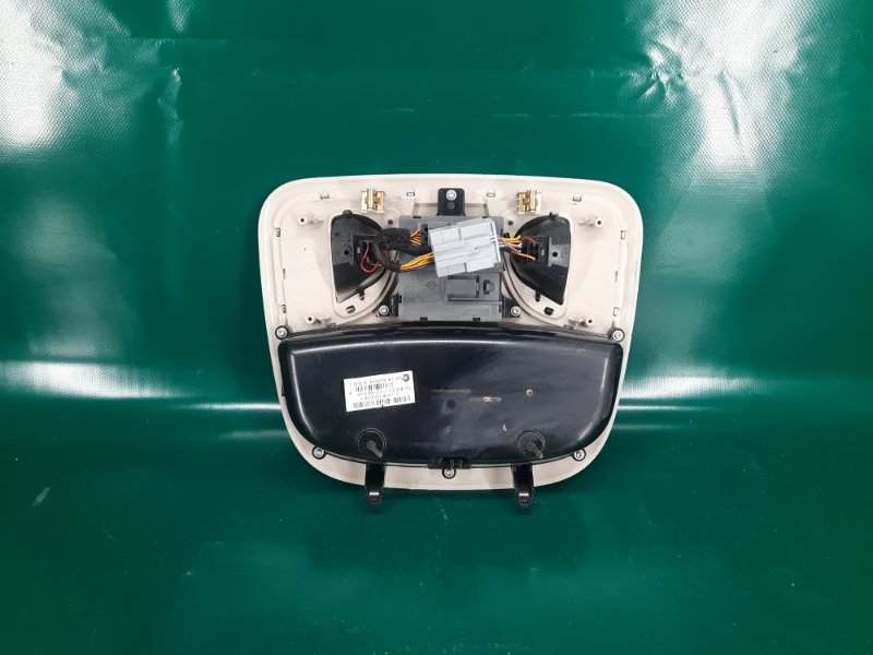 Плафон салона JEEP CHEROKEE 14- Wagon 2.4L I4 FI DOHC 16V NF4 Плафон салона JEEP CHEROKEE 14- Wagon 2.4L I4 FI DOHC 16V NF4