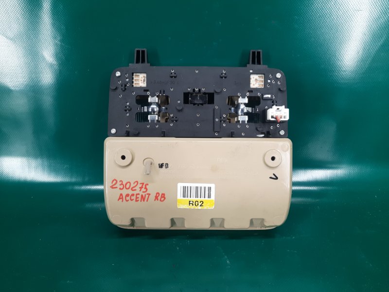 Плафон салона HYUNDAI ACCENT RB 10- 1.6L 4