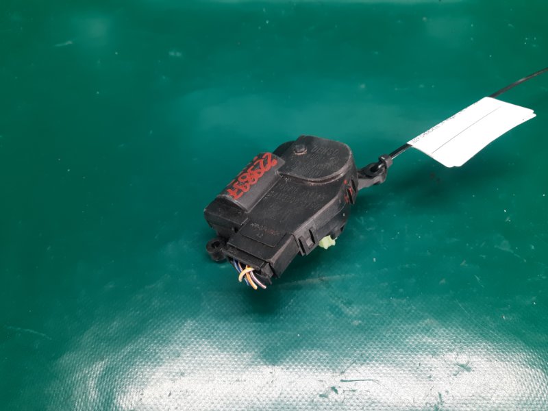 Моторчик заслонки печки CHEROKEE 14- 2017 Wagon 2.4L I4 FI DOHC 16V NF4 Моторчик заслонки печки CHEROKEE 14- 2017 Wagon 2.4L I4 FI DOHC 16V NF4