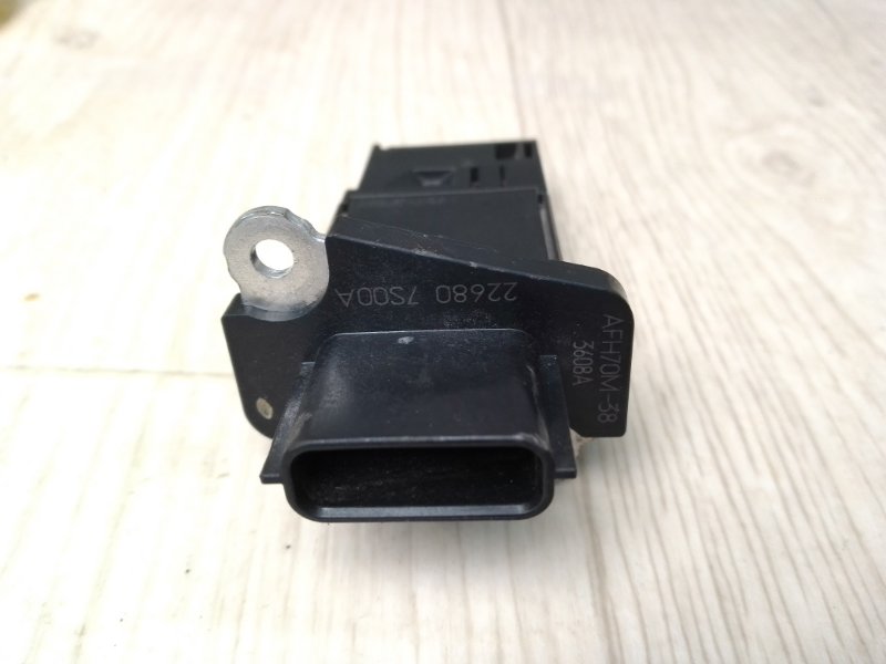 Расходомер воздуха PATHFINDER R52 12-21 2013 R52 3.5 VQ35DE