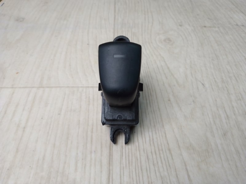 Кнопка стеклоподъемника задняя левая NISSAN PATHFINDER R52 12-21 2013 R52 3.5 VQ35DE 25411-3TA3A Б/У