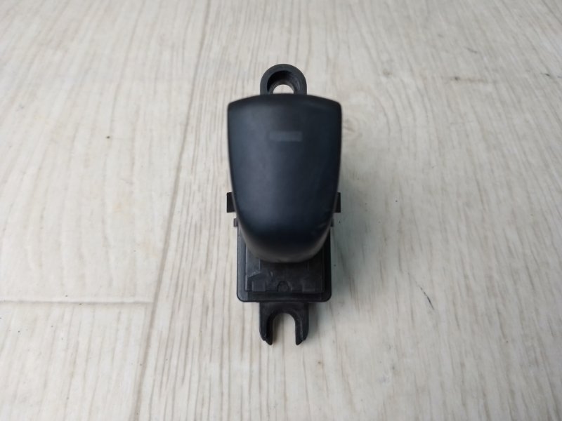 Кнопка стеклоподъемника NISSAN PATHFINDER R52 12-21 2013 R52 3.5 VQ35DE 25411-3TA3A Б/У