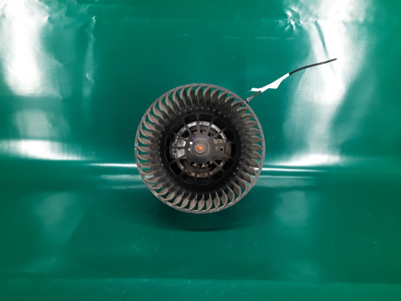 Моторчик печки FORD FOCUS 10-18 Хетчбек 2.0L GDI I4 flex fuel engine