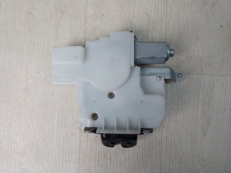 Замок крышки багажника PATHFINDER R52 12-21 2013 R52 3.5 VQ35DE