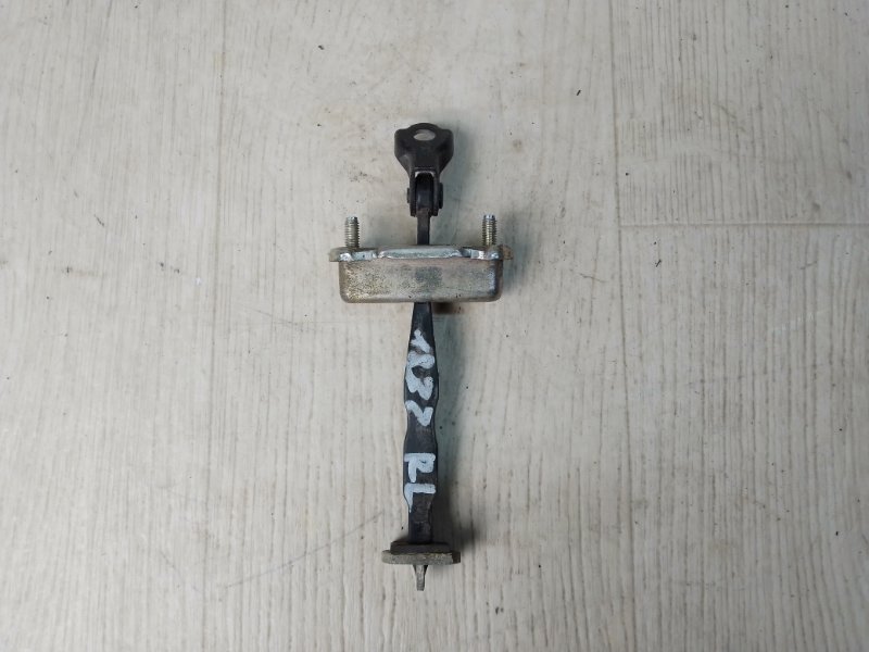 Запчасть ограничитель двери задний левый NISSAN PATHFINDER R52 12-21 2013 R52 3.5 VQ35DE 82430-3JA0A Б/У Ограничитель двери задний левый NISSAN PATHFINDER R52 12-21 2013 R52 3.5 VQ35DE 82430-3JA0A Б/У