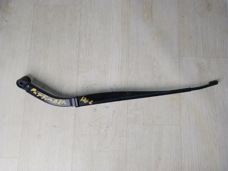 Поводок стеклоочистителя передний левый NISSAN PATHFINDER R52 12-21 2013 R52 3.5 VQ35DE 28881-3JA0A Б/У