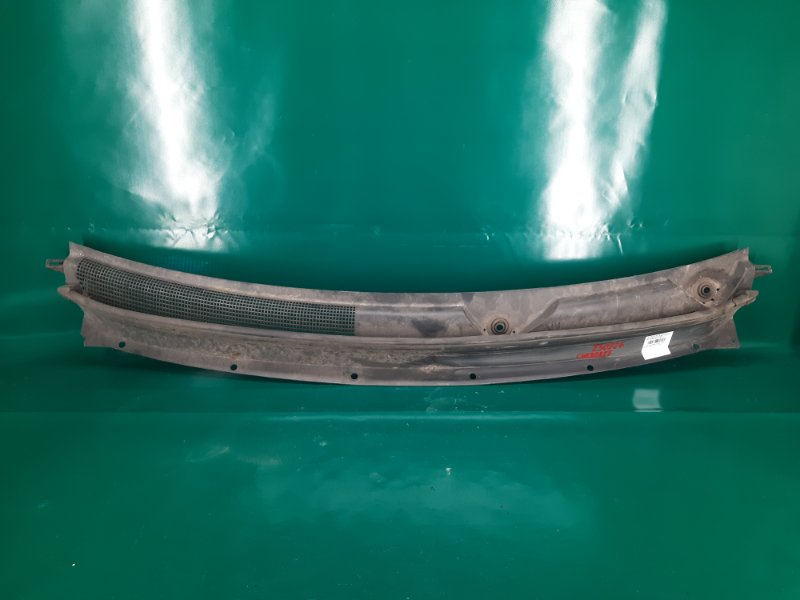 Запчасть пластик под лобовое стекло / жабо JEEP CHEROKEE 14- 2019 3.2L 6 68102557AE Б/У Пластик под лобовое стекло / Жабо JEEP CHEROKEE 14- 2019 3.2L 6 68102557AE Б/У