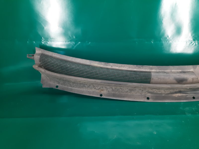 Пластик под лобовое стекло / Жабо JEEP CHEROKEE 14- 3.2L 6 Пластик под лобовое стекло / Жабо JEEP CHEROKEE 14- 3.2L 6