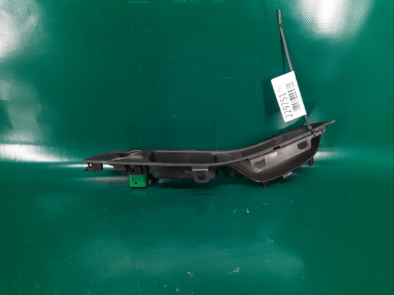 Кнопка стеклоподъемника передняя правая FORD FOCUS 10-18 2012 Хетчбек 2.0L GDI I4 flex fuel engine BM5Z-14529-A Б/У