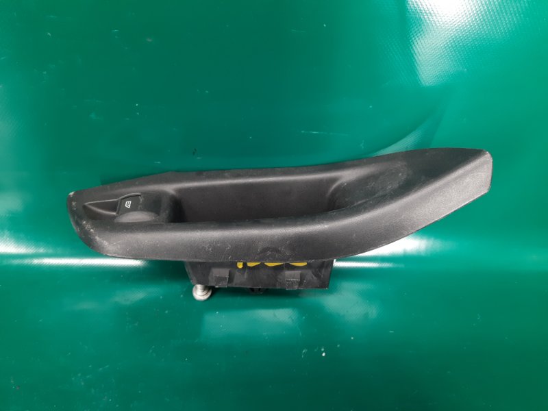Кнопка стеклоподъемника задняя правая FORD FOCUS 10-18 2012 Хетчбек 2.0L GDI I4 flex fuel engine BM5Z-14529-A Б/У