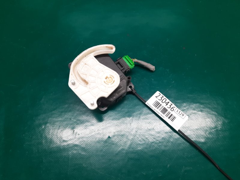 Запчасть моторчик заслонки печки ACURA TLX 14-17 2015 Седан 2.4 79350-TK4-A41 Б/У Моторчик заслонки печки ACURA TLX 14-17 2015 Седан 2.4 79350-TK4-A41 Б/У