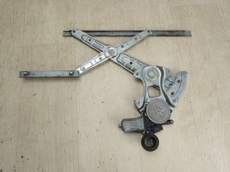 Стеклоподъемник задний правый PATHFINDER R52 12-21 2013 R52 3.5 VQ35DE