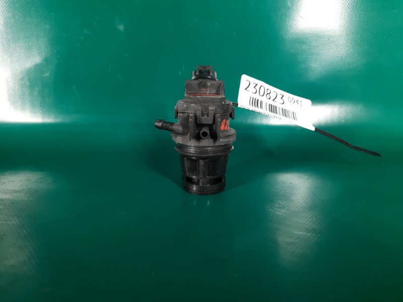 Насос омывателя стекла 5 CR 05-10 2009 Минивен 2.3 Насос омывателя стекла 5 CR 05-10 2009 Минивен 2.3