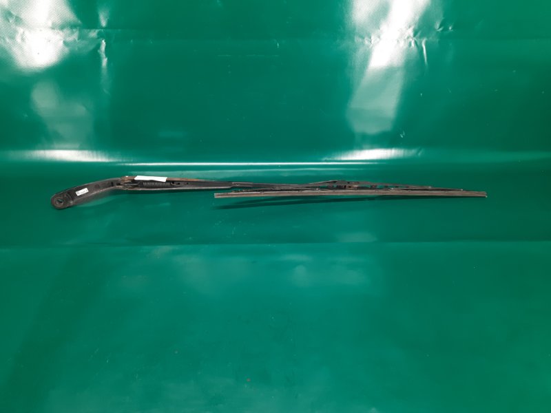 Поводок стеклоочистителя передний правый MAZDA 3 BK 03-08 Седан 2.3