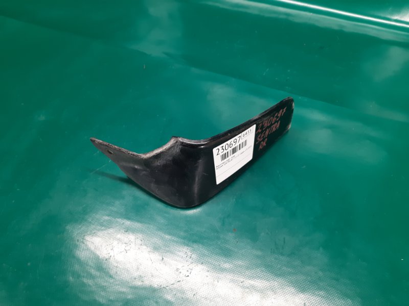 Брызговик задний правый NISSAN SENTRA B17 12-21 2014 Седан 1.8 999J2-L3004 Б/У