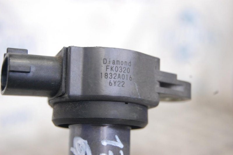 Катушка зажигания MITSUBISHI OUTLANDER XL 05-13 Внедорожник 3.0