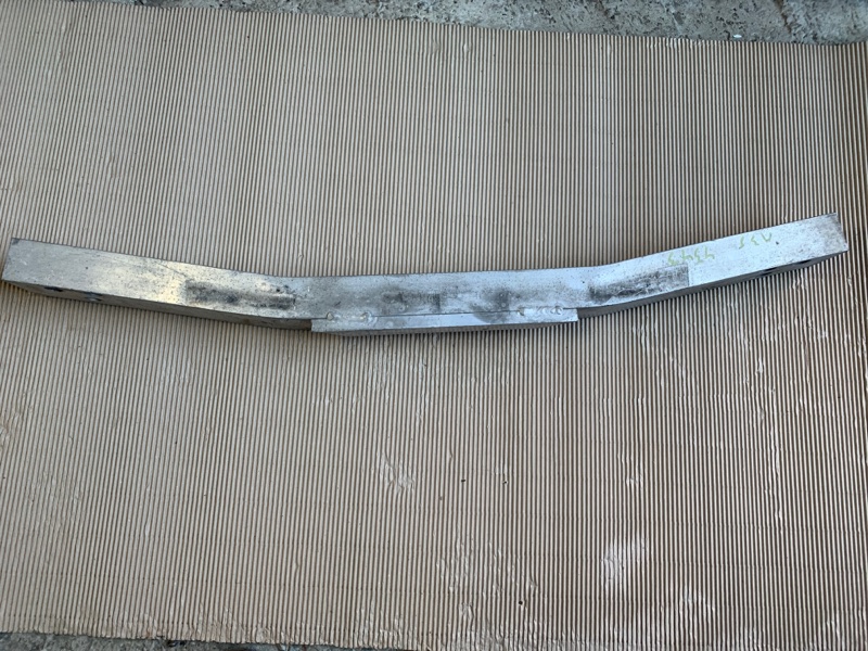 Усилитель заднего бампера M35/M45 04-10 Седан