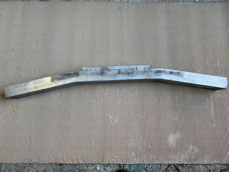 Усилитель заднего бампера M35/M45 04-10 Седан