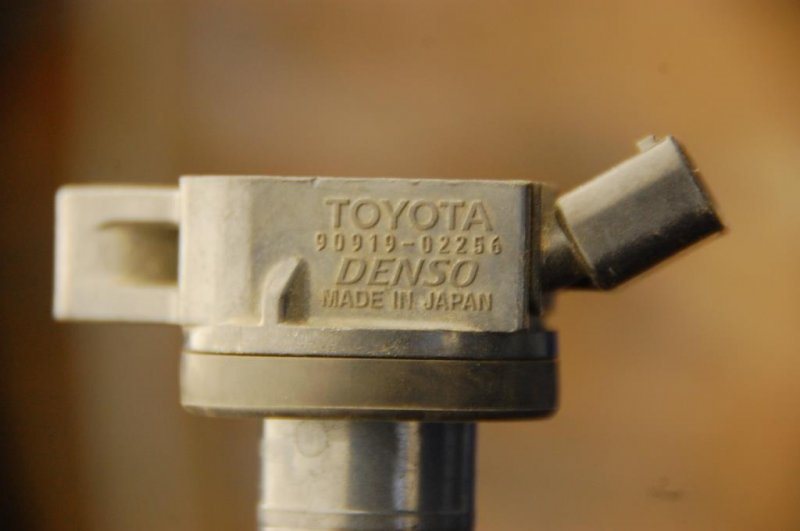 Катушка зажигания VENZA 09-16 Катушка зажигания VENZA 09-16