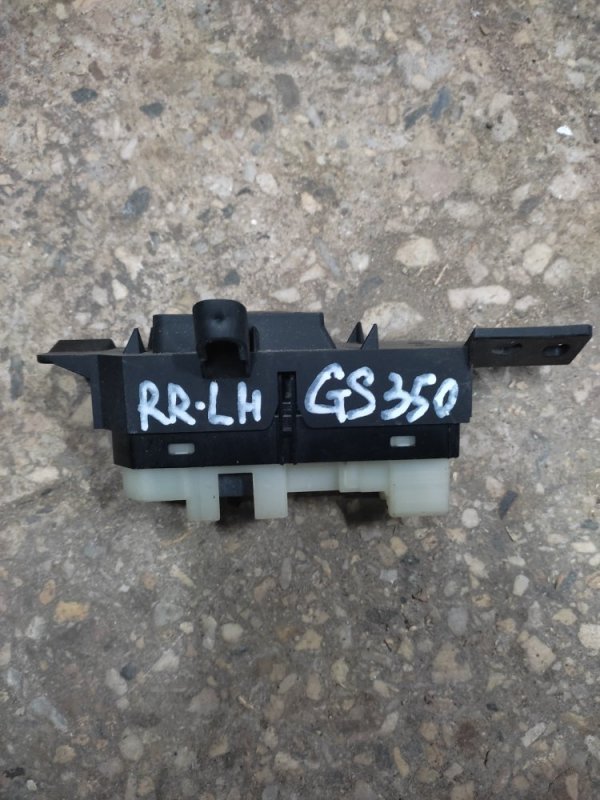 Кнопка стеклоподъемника LEXUS GS350 GS300 05-11 84030-30100 Б/У