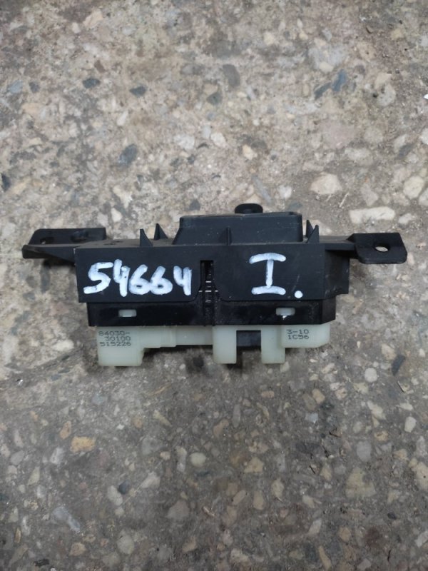 Кнопка стеклоподъемника GS350 GS300 05-11