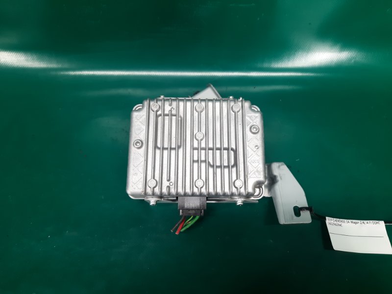 Запчасть блок электронный JEEP CHEROKEE 14- 2017 Wagon 2.4L I4 FI DOHC 16V NF4 56029609AC Б/У Блок электронный JEEP CHEROKEE 14- 2017 Wagon 2.4L I4 FI DOHC 16V NF4 56029609AC Б/У