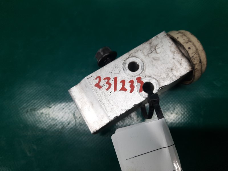 Клапан кондиционера ELANTRA MD 10-15 2011 Седан 1.8L DOHC MPFI D-CVVT