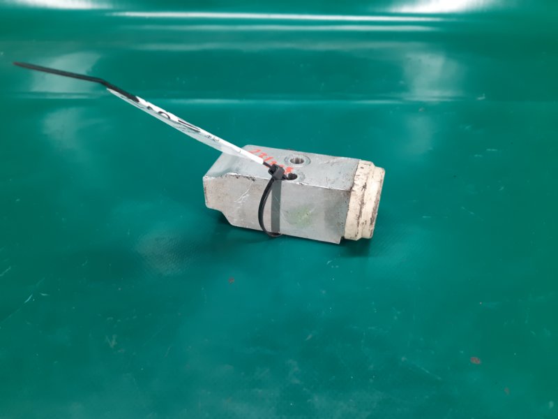 Клапан кондиционера HYUNDAI ELANTRA MD 10-15 Седан 1.8L DOHC MPFI D-CVVT