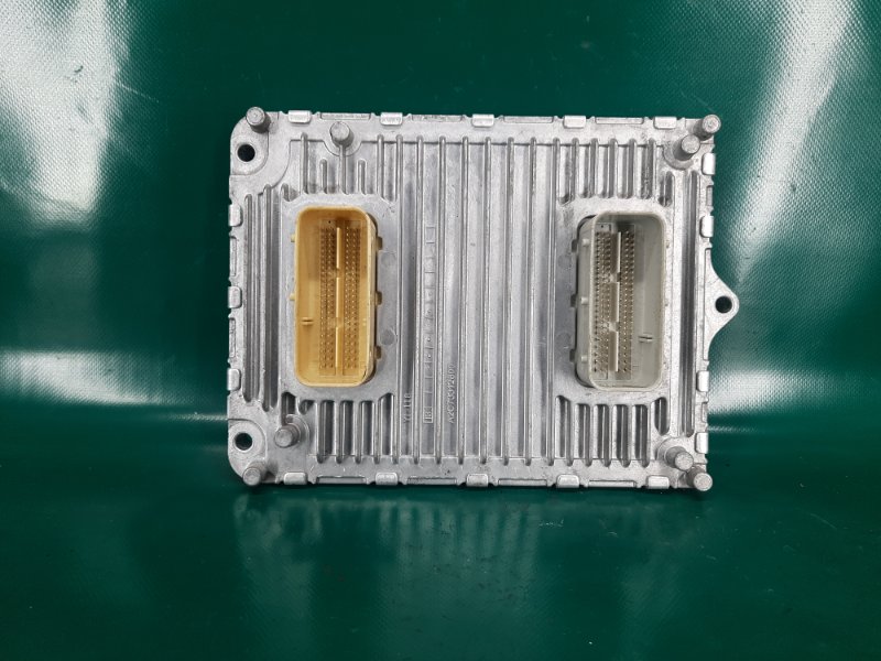 Блок управления двигателем CHEROKEE 14- 2019 3.2L 6 Блок управления двигателем CHEROKEE 14- 2019 3.2L 6