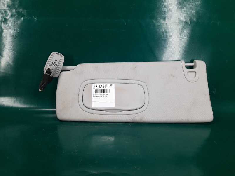 Козырек солнцезащитный левый CHEROKEE 14- 2019 3.2L 6 Козырек солнцезащитный левый CHEROKEE 14- 2019 3.2L 6