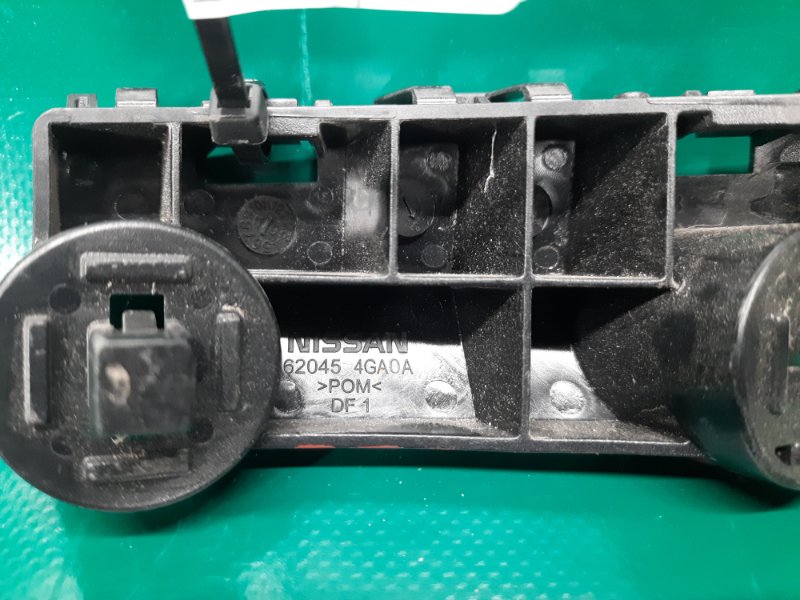 Кронштейн переднего бампера левый Q50 20- 2021 Седан 3.0 VR30DDTT