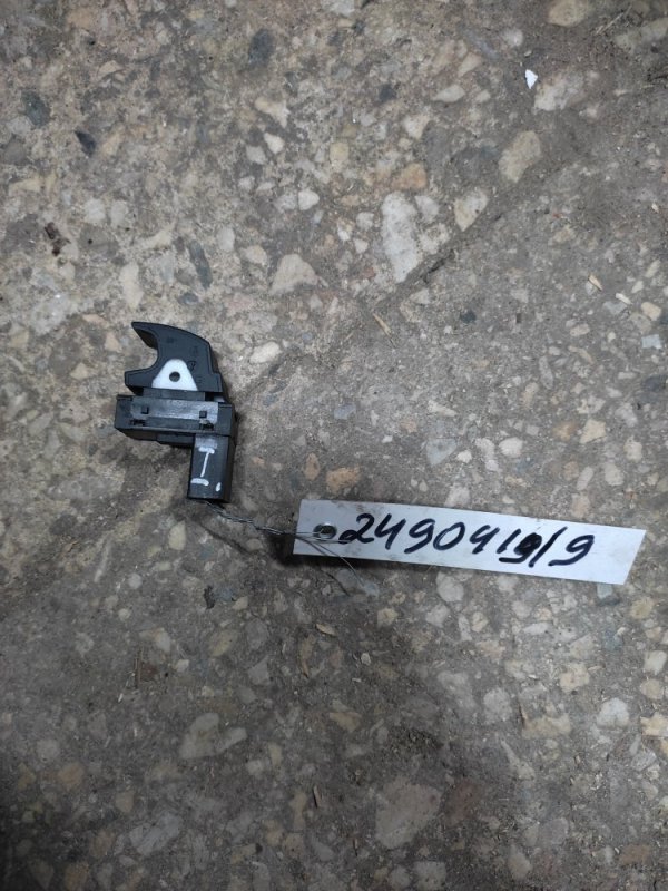 Кнопка стеклоподъемника VOLKSWAGEN JETTA USA 10-17 Б/У