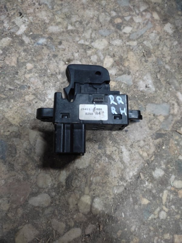 Кнопка стеклоподъемника EX35(37) 07-12