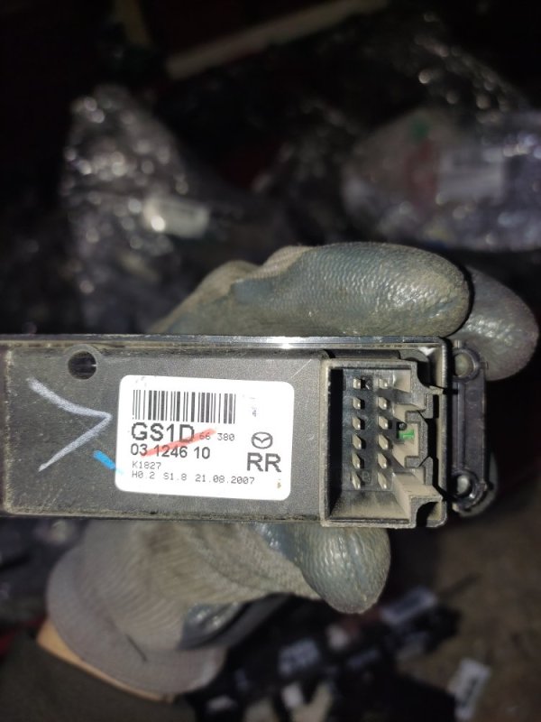 Кнопка стеклоподъемника задняя правая MAZDA 6 GH 07-12 Кнопка стеклоподъемника задняя правая MAZDA 6 GH 07-12